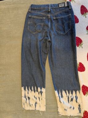Levi's x Deepika Padukone Women's Blue Tie-Dye Hem Straight Jeans Size 30